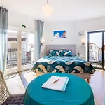 Oasis 4*
